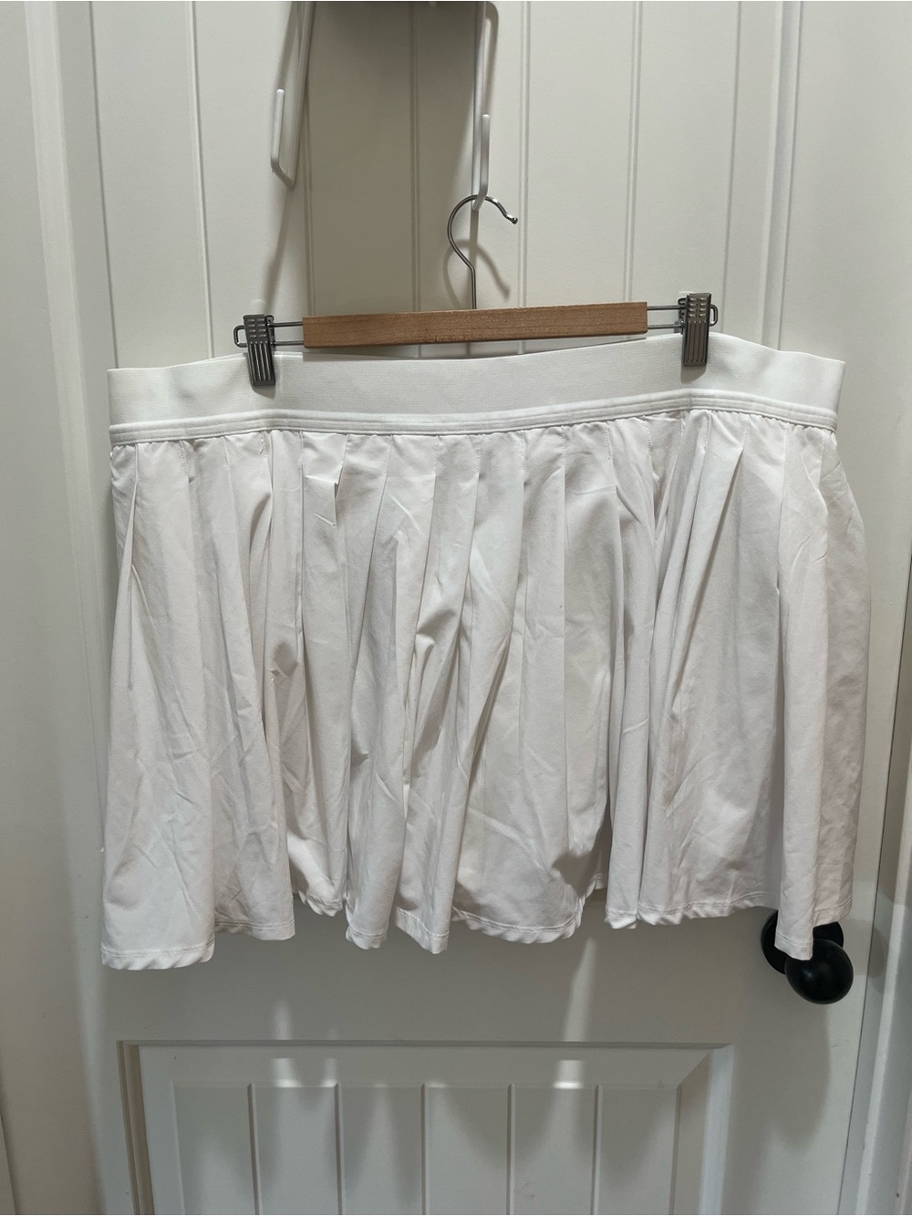 All in Motion Women's Plus Size Tennis Skirt Skort in White - 2X